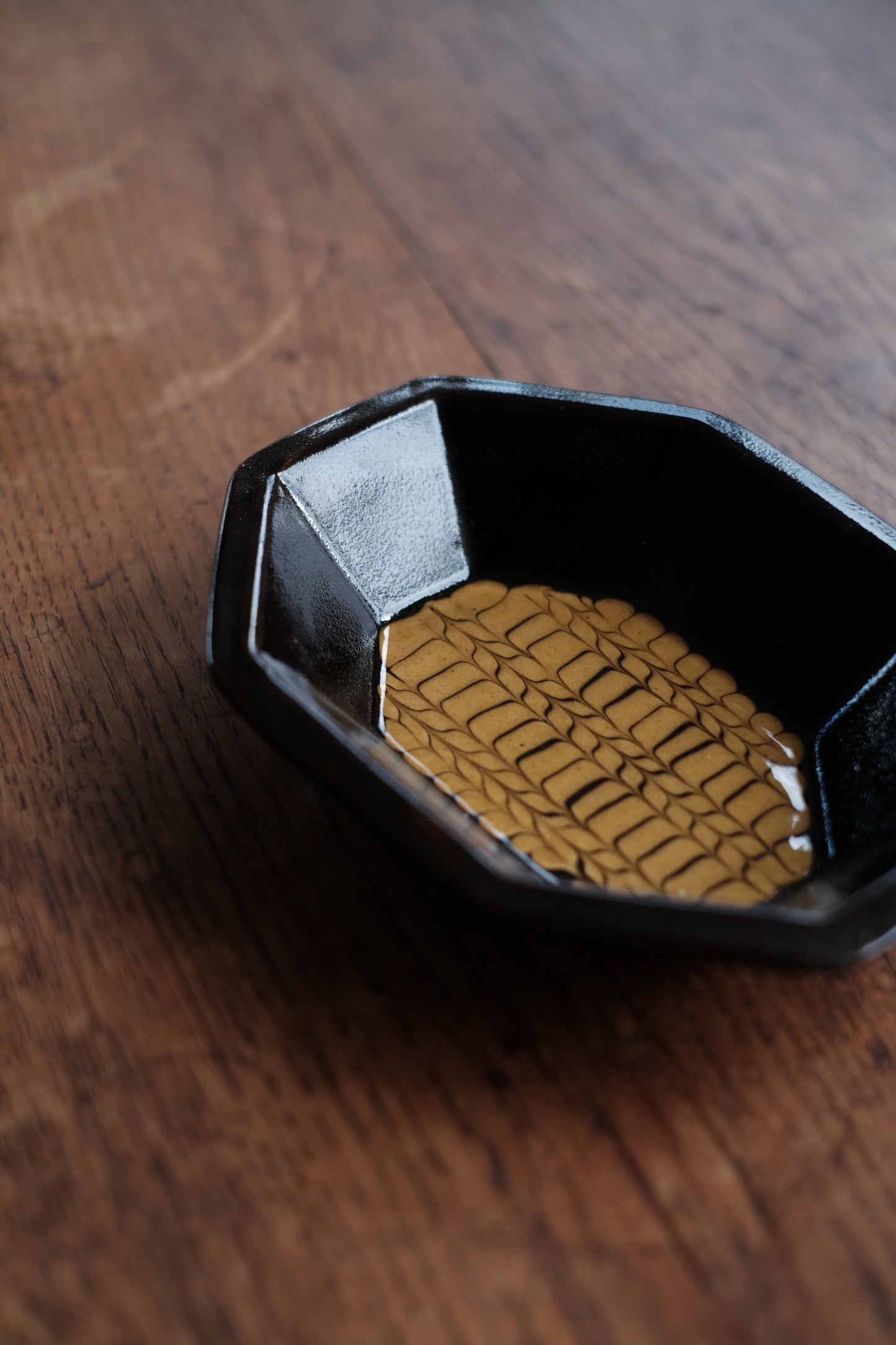 Slipware Octagonal Bowl