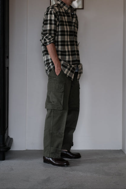 MADRAS B.D. LS SHIRT / ECRU × OLIVE