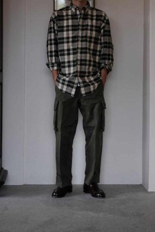 MADRAS B.D. LS SHIRT / ECRU × OLIVE