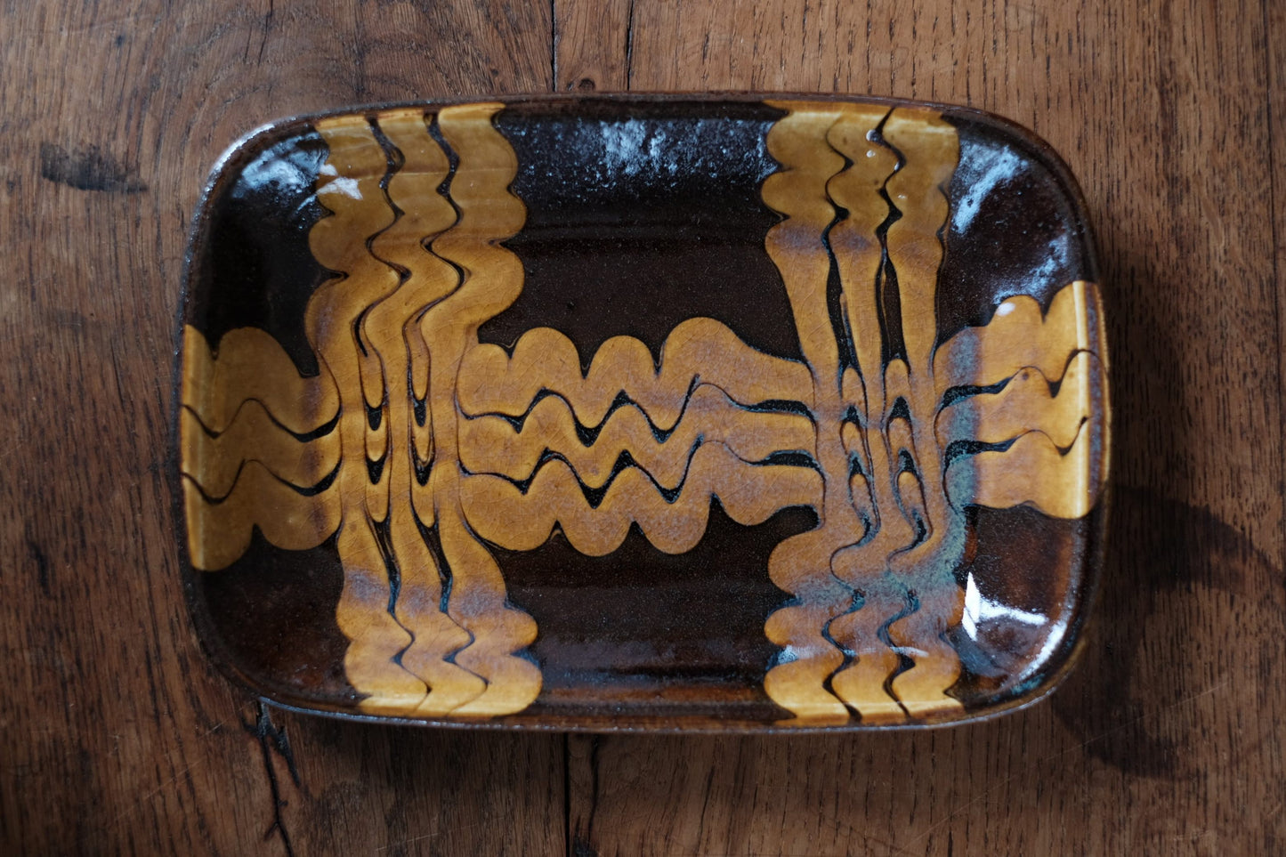 SLIPWARE PLATE / BROWN L①