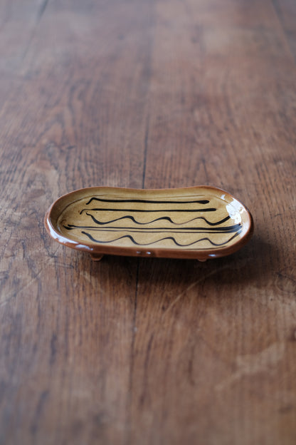 Slipware Footed Plate