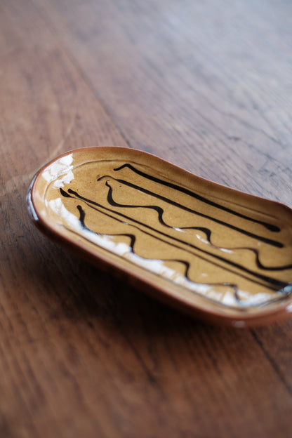 Slipware Footed Plate
