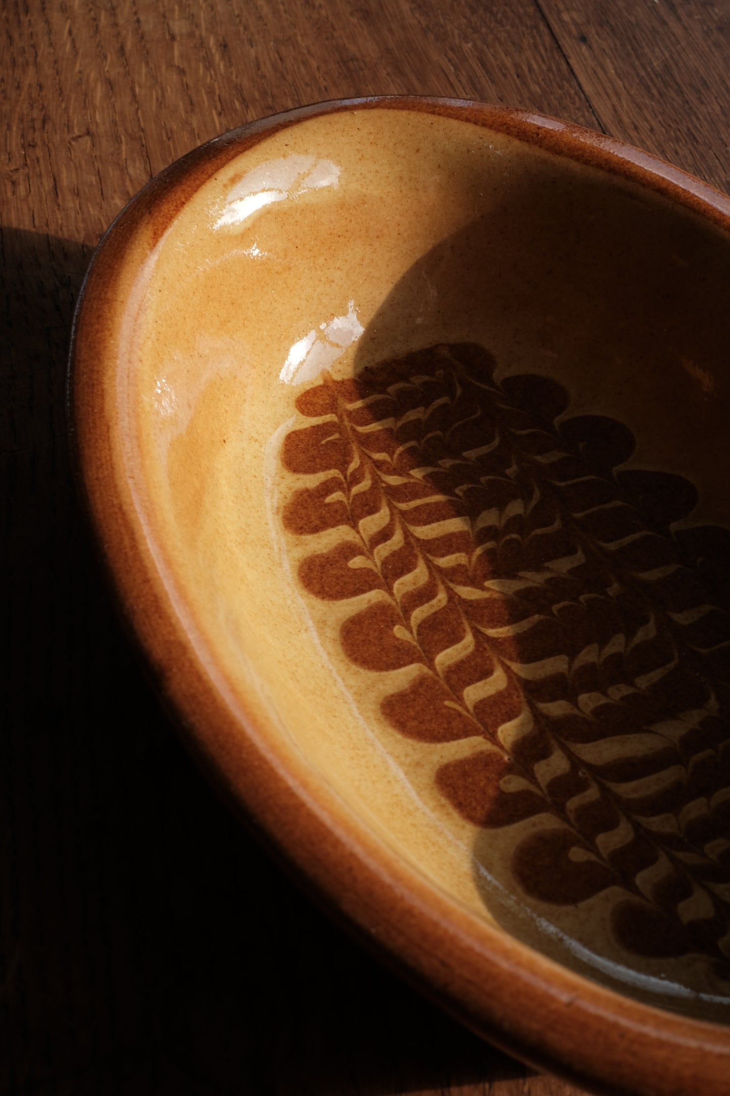Slipware Ellipse Bowl / Wave