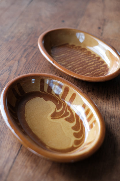 Slipware Ellipse Bowl / Wave