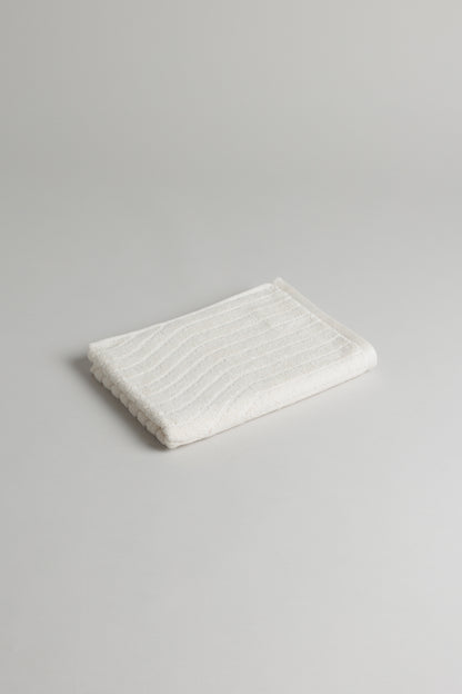 VIRGINIA HAND TOWEL / Ivory